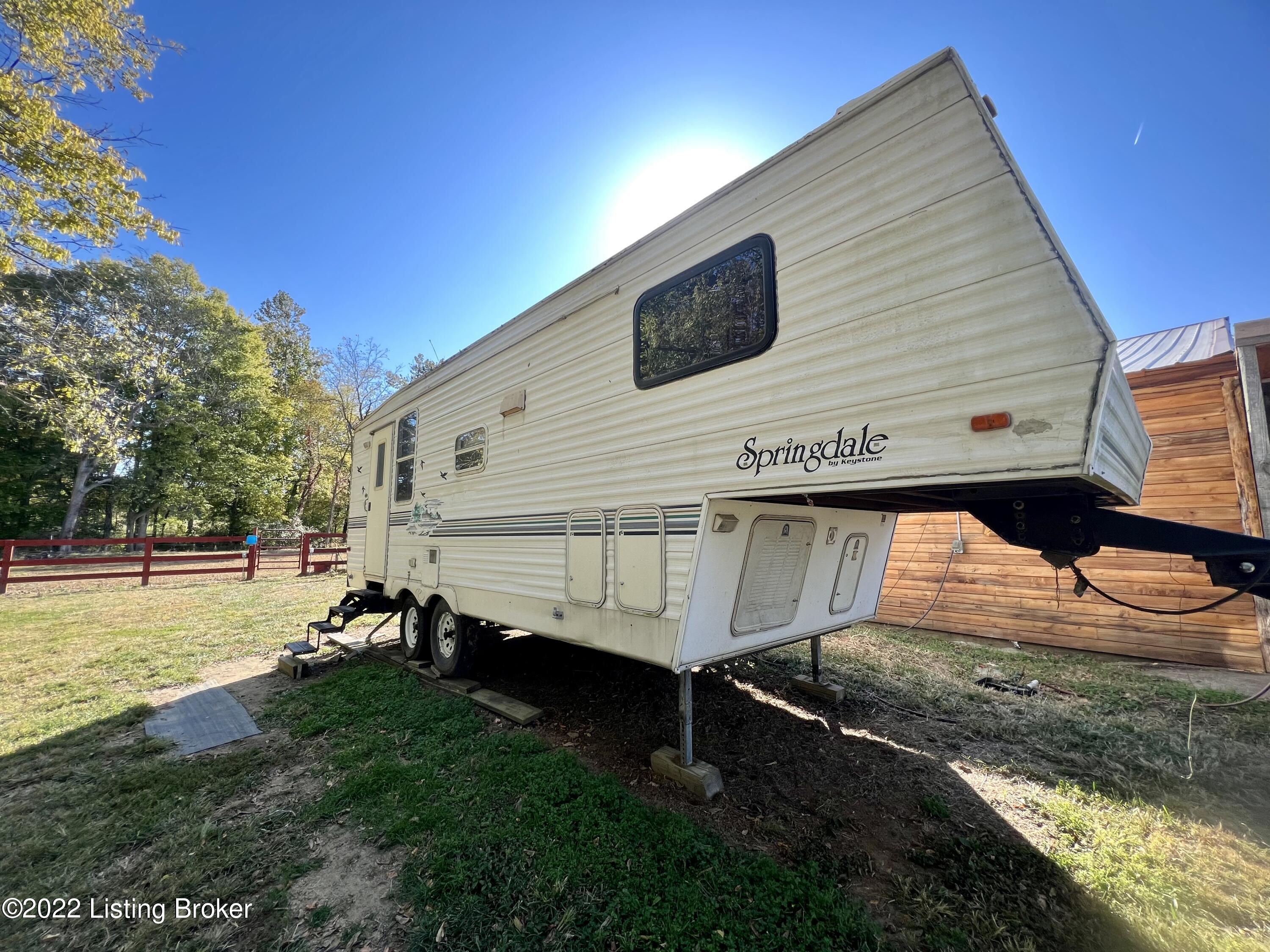 205 Alvin Brooks Road Buffalo, KY 42716 - Photo 36 of 41 D5ECAC57-FED9-401B-8A3E-BA64A54FDD3A