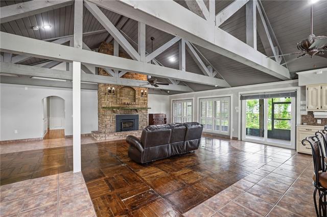 32557 Ponchartrain Drive Springfield, LA 70462 - Photo 6 of 35