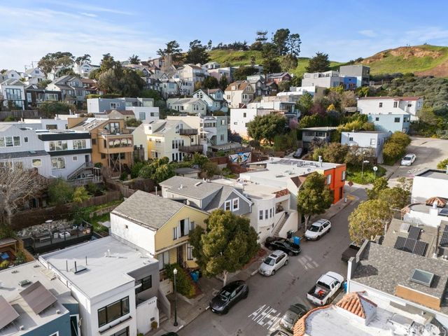 $2,425,000 | 3616 Folsom Street, San Francisco, CA 94110