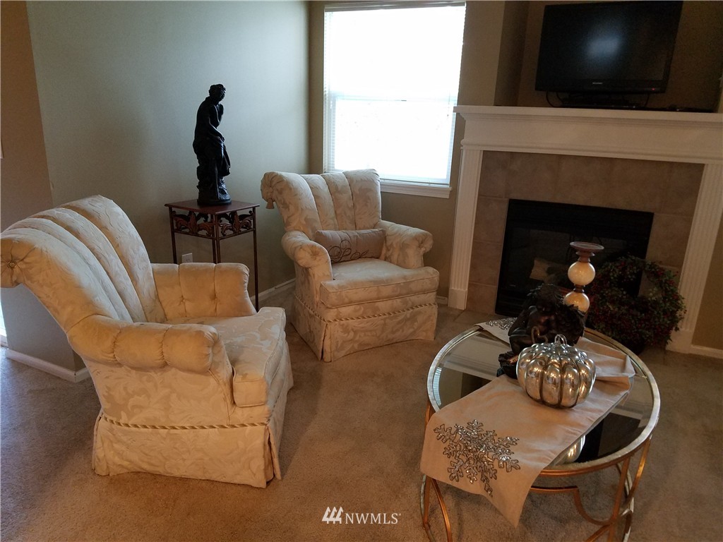102 South 49th Street, Unit C Renton, WA 98055 - Photo 2 of 21 Gallery Image 2