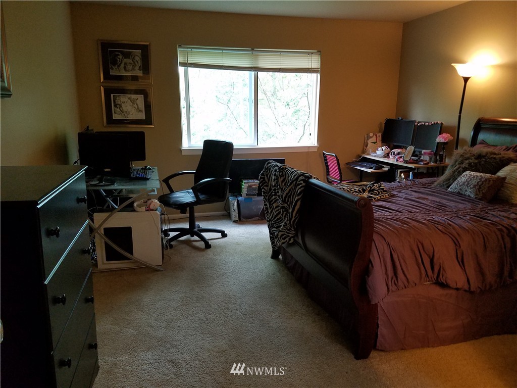 102 South 49th Street, Unit C Renton, WA 98055 - Photo 11 of 21 Gallery Image 11