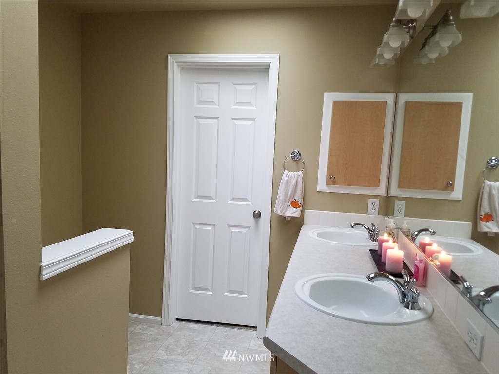 102 South 49th Street, Unit C Renton, WA 98055 - Photo 15 of 21 Gallery Image 15