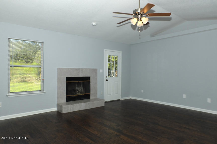 1882 Nolan Road Middleburg, FL 32068 - Photo 6 of 35 View of Family Room