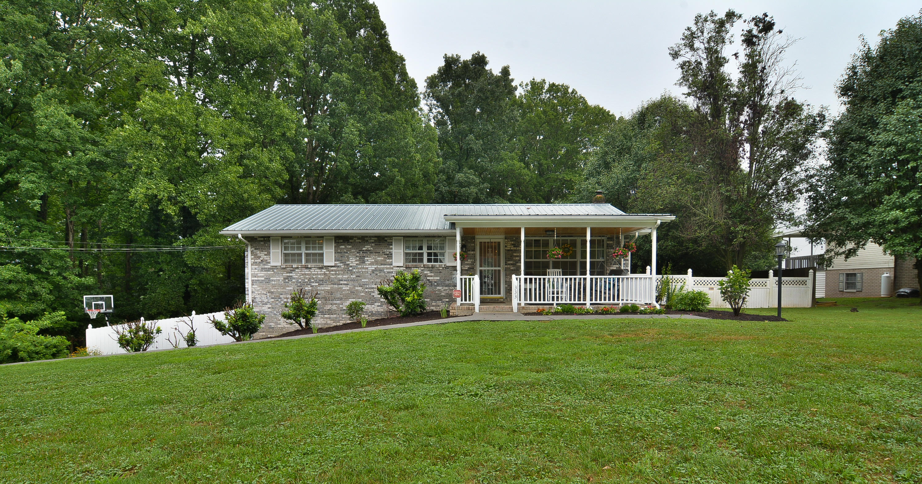 333 Phillips Road Jonesborough, TN 37659 - Photo 2 of 49 Front Center