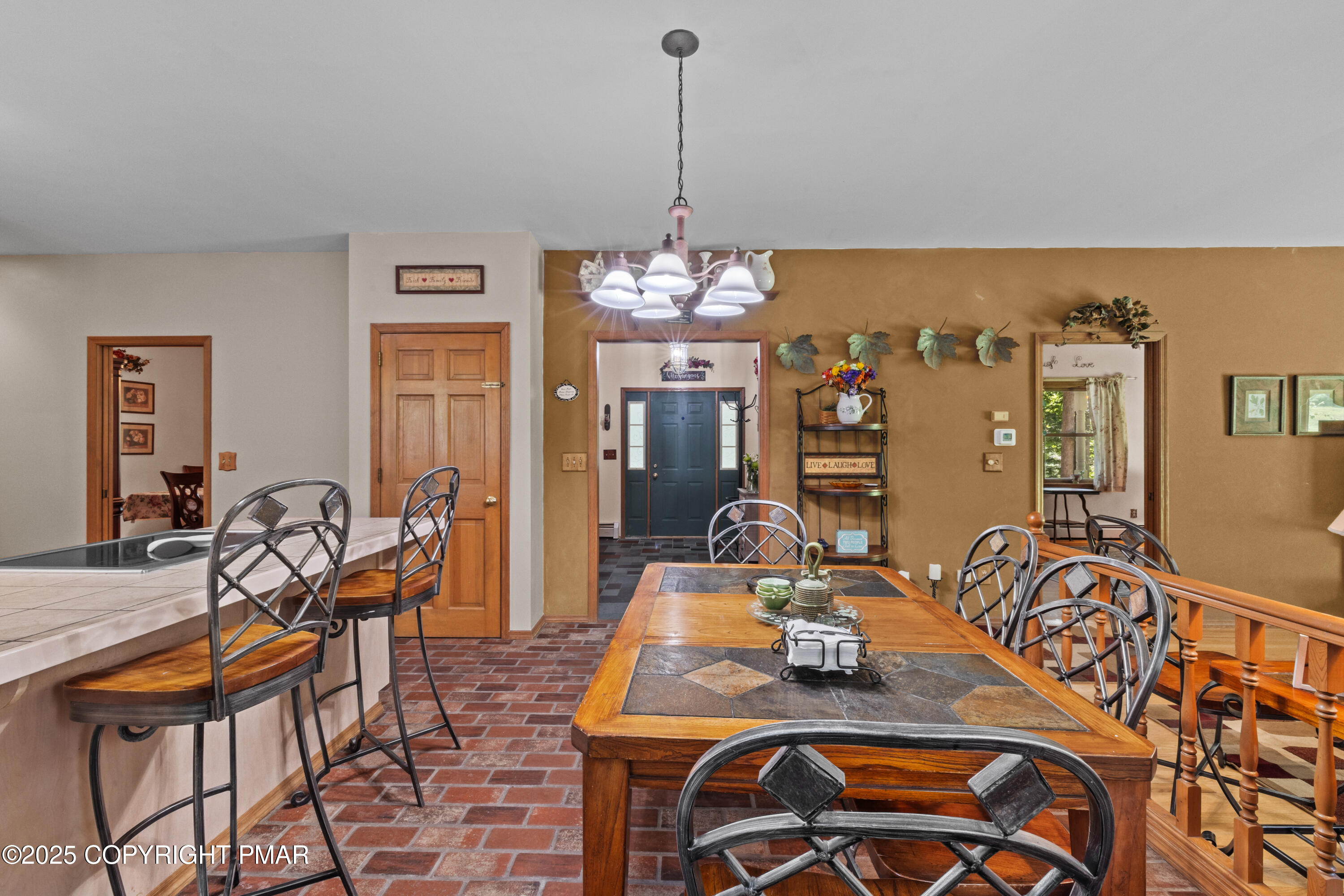 7297 Cherry Valley Road Stroudsburg, PA 18360 - Photo 18 of 71 breakfast area