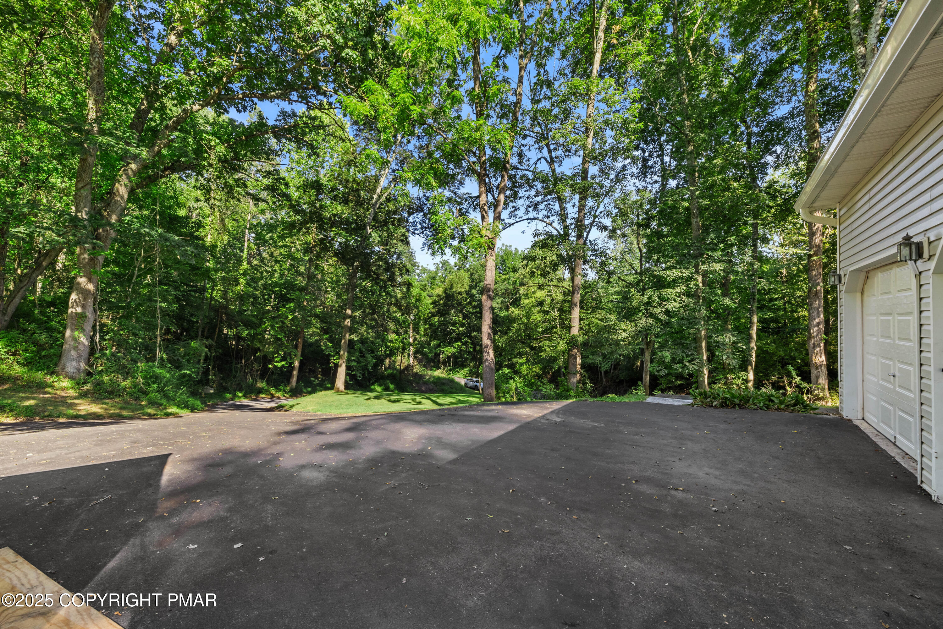 7297 Cherry Valley Road Stroudsburg, PA 18360 - Photo 64 of 71 driveway