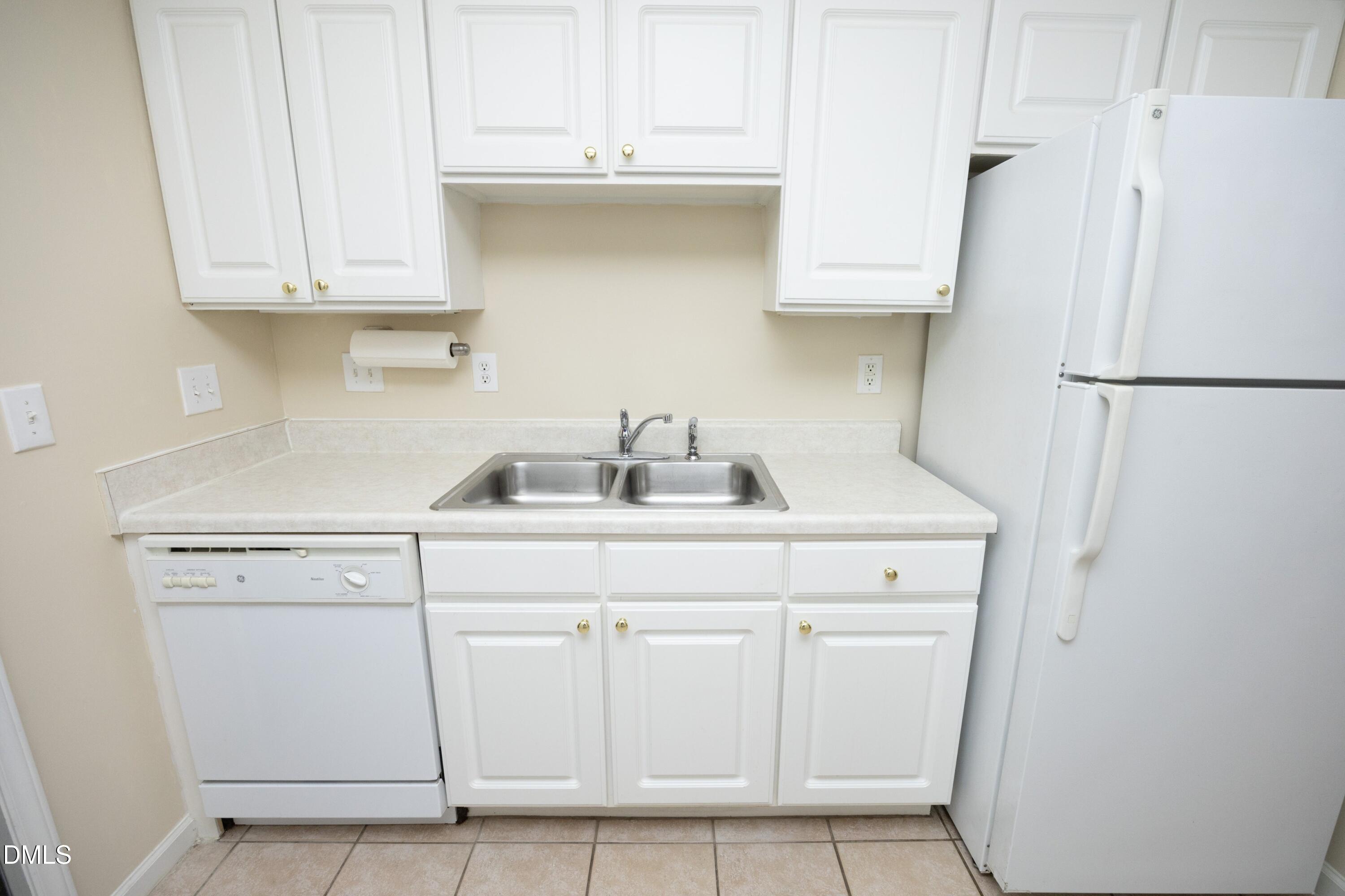 11381 Clubhaven Place, Unit 102 Raleigh, NC 27617 - Photo 14 of 35