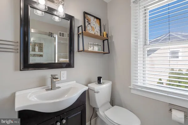 $379,000 | 521 Fairview Avenue, Baltimore, MD 21224