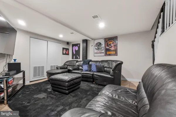 $379,000 | 521 Fairview Avenue, Baltimore, MD 21224