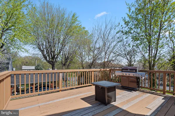 $379,000 | 521 Fairview Avenue, Baltimore, MD 21224