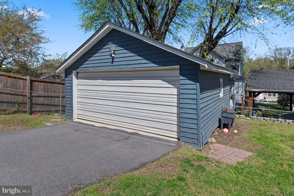 $379,000 | 521 Fairview Avenue, Baltimore, MD 21224