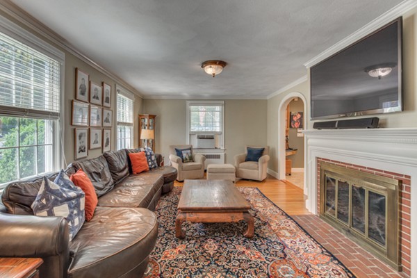 5 Chardon Road Winchester, MA 01890 - Photo 5 of 30 Gallery Image 5