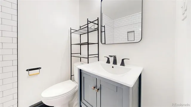 $1,700 | 1355 North Gaylord Street, Unit 8, Denver, CO 80206