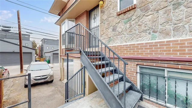 $1,700 | 1355 North Gaylord Street, Unit 8, Denver, CO 80206