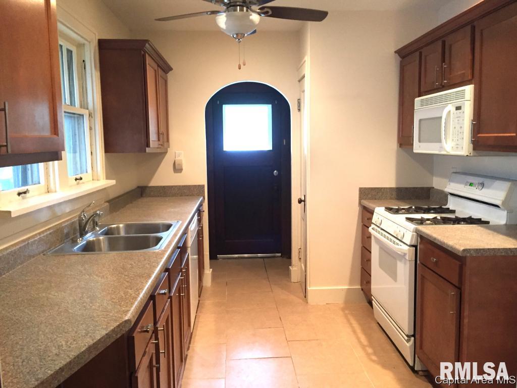 2335 South 10th Street Springfield, IL 62703 - Photo 19 of 26