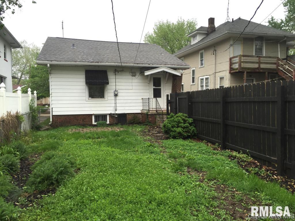 2335 South 10th Street Springfield, IL 62703 - Photo 8 of 26