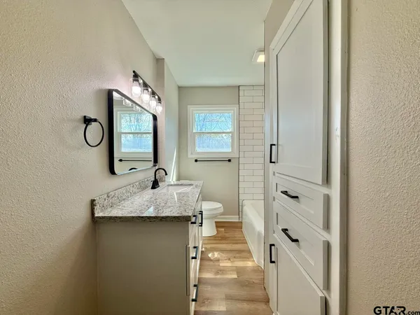$189,900 | 303 North Virginia Avenue, Tyler, TX 75702