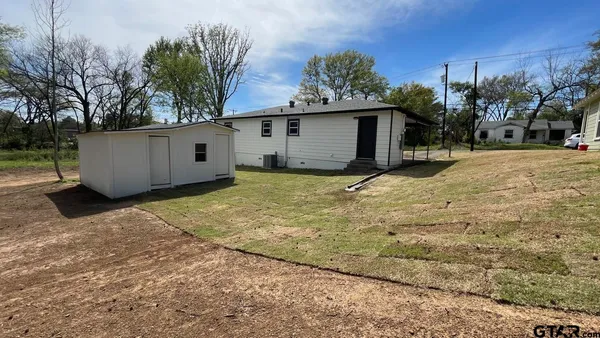$189,900 | 303 North Virginia Avenue, Tyler, TX 75702