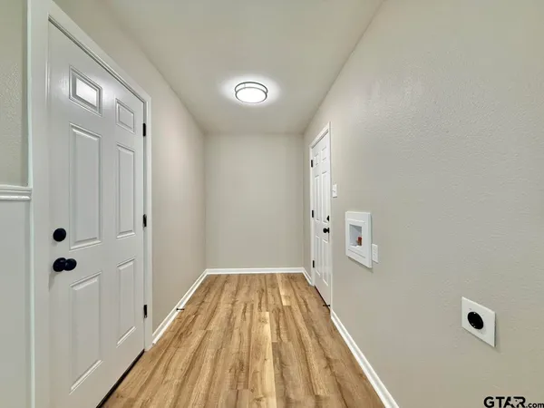 $189,900 | 303 North Virginia Avenue, Tyler, TX 75702