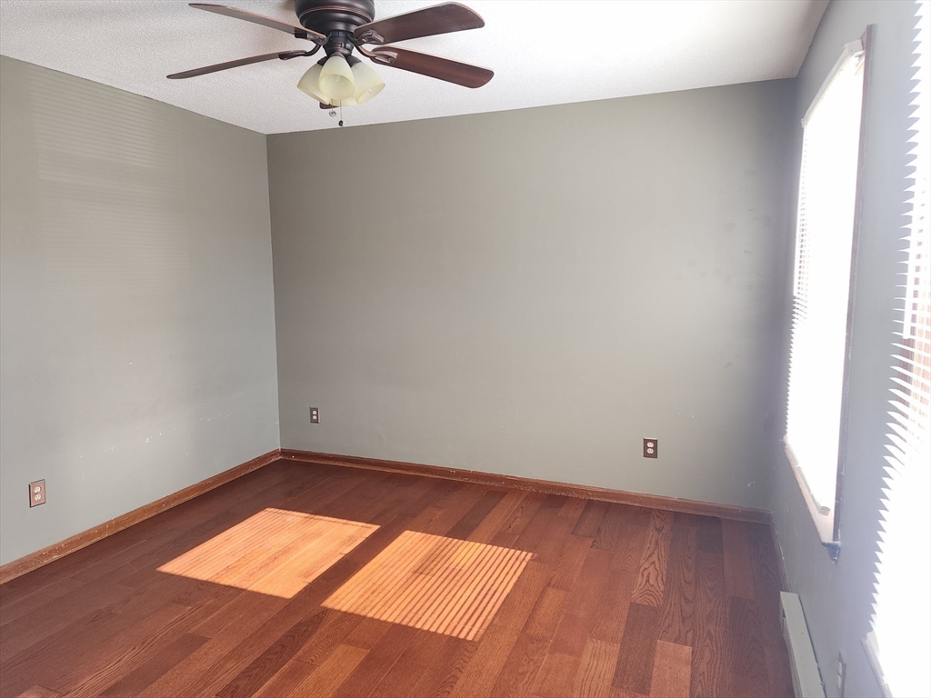 343 Chicopee Street, Unit 14 Chicopee, MA 01013 - Photo 15 of 24