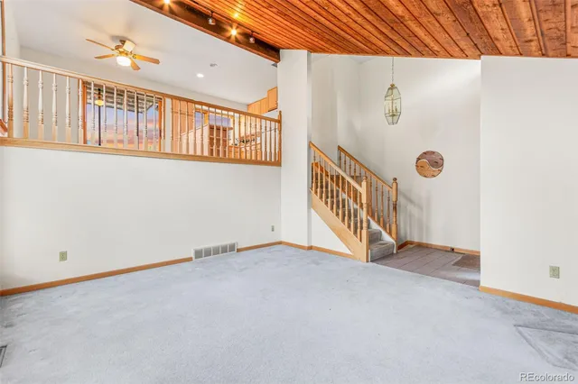 a view of an entryway