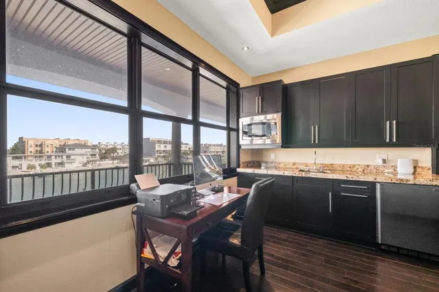 $3,399,000 | 108 Bayside Drive, Clearwater Beach, FL 33767