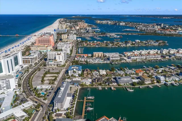 $3,399,000 | 108 Bayside Drive, Clearwater Beach, FL 33767