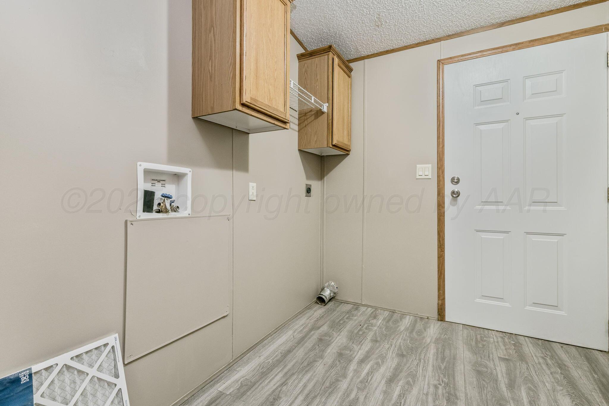 101 Collier Avenue Groom, TX 79039 - Photo 16 of 21 a view of room with window