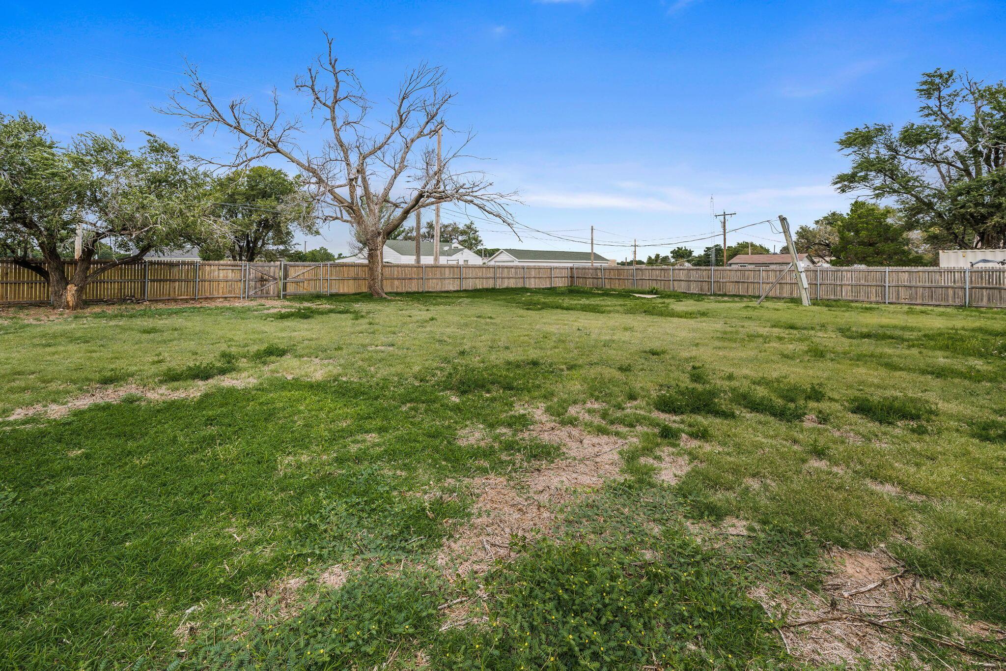101 Collier Avenue Groom, TX 79039 - Photo 3 of 21 a view of yard with green space