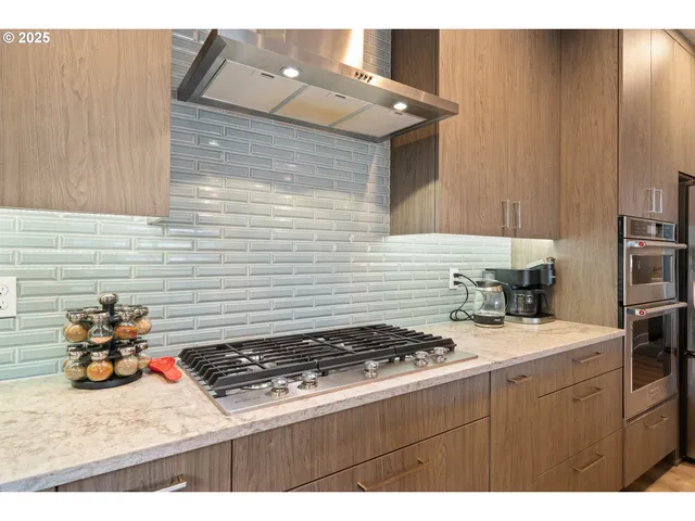 $1,299,000 | 209 3rd Street, Manzanita, OR 97130