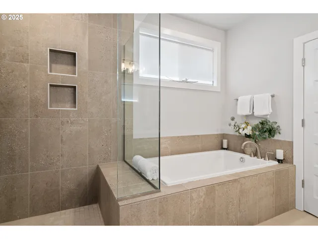 $1,299,000 | 209 3rd Street, Manzanita, OR 97130