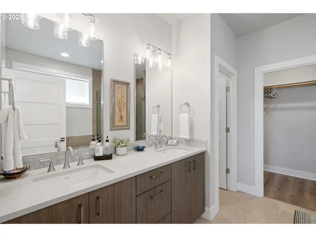 $1,299,000 | 209 3rd Street, Manzanita, OR 97130