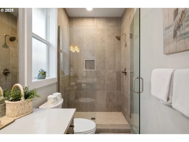 $1,299,000 | 209 3rd Street, Manzanita, OR 97130