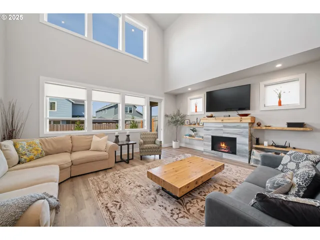 $1,299,000 | 209 3rd Street, Manzanita, OR 97130