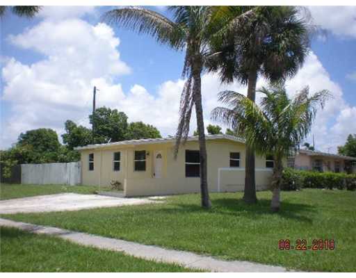 35 Davis Road Palm Springs, FL 33461 - Photo 1 of 8 Primary Photo