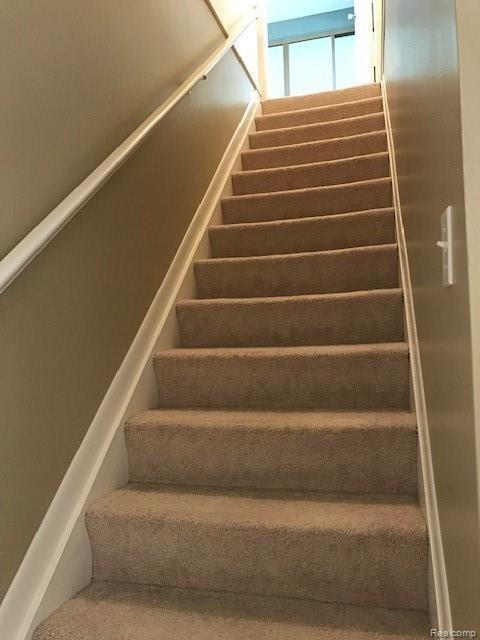 32120 Marblehead Road Farmington, MI 48336 - Photo 17 of 26 IMG_0443.jpg