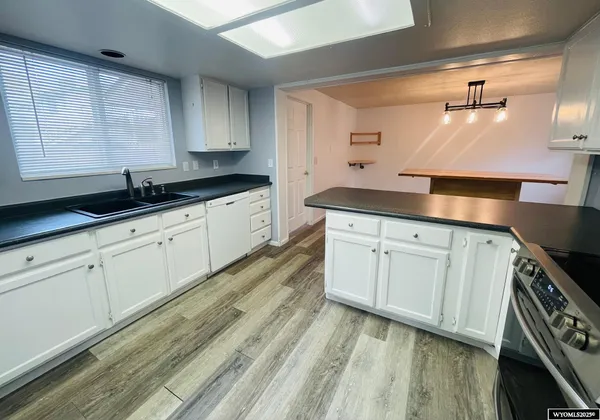 $438,500 | 180 Grandview Drive, Green River, WY 82935