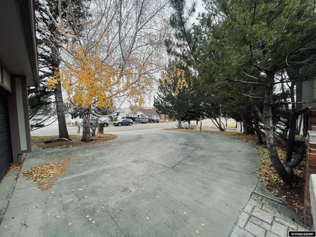 $449,000 | 180 Grandview Drive, Green River, WY 82935