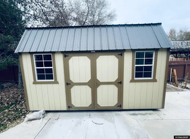 $449,000 | 180 Grandview Drive, Green River, WY 82935