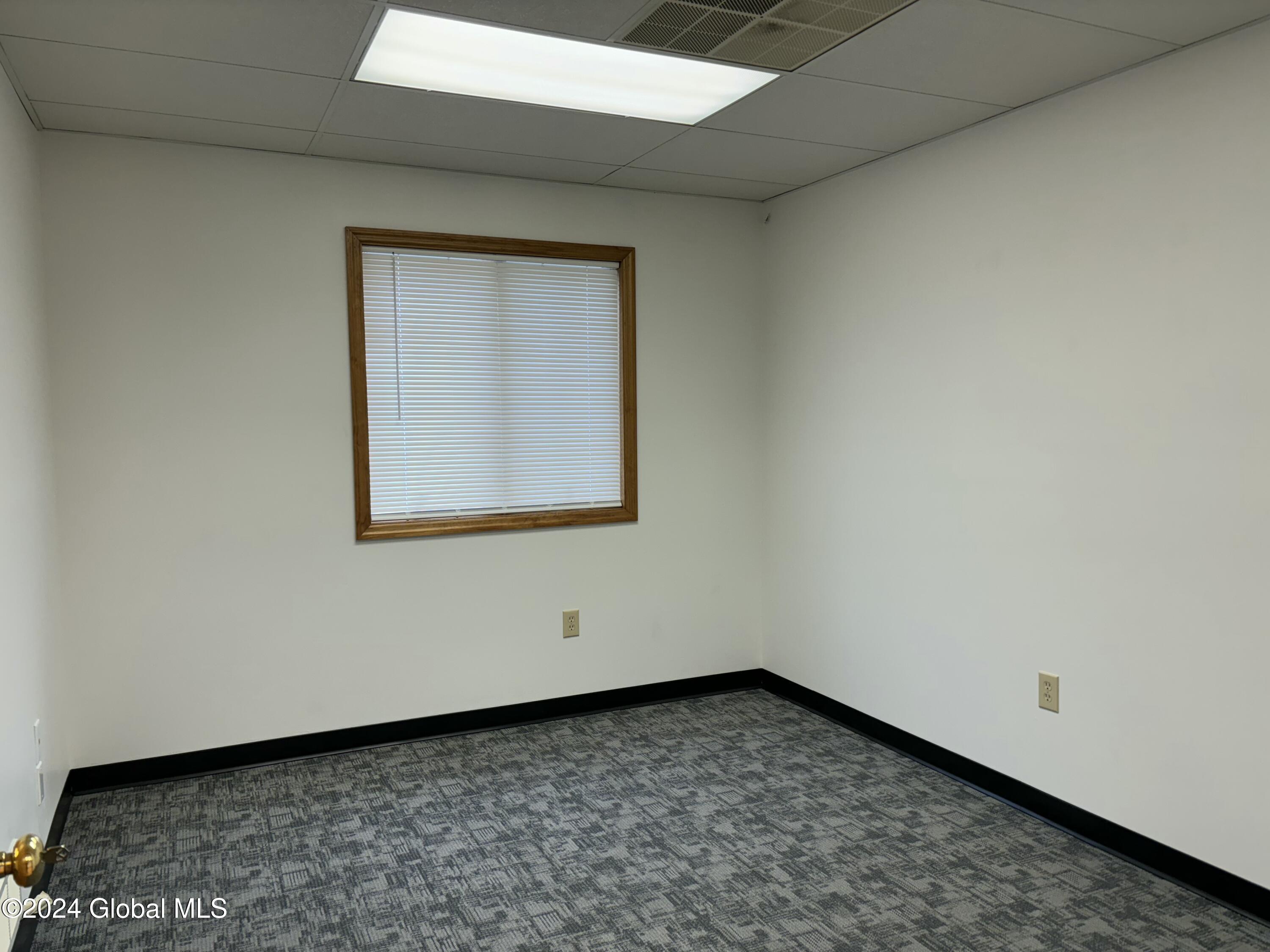 527 North Perry Street Johnstown, NY 12095 - Photo 11 of 46 IMG_2105