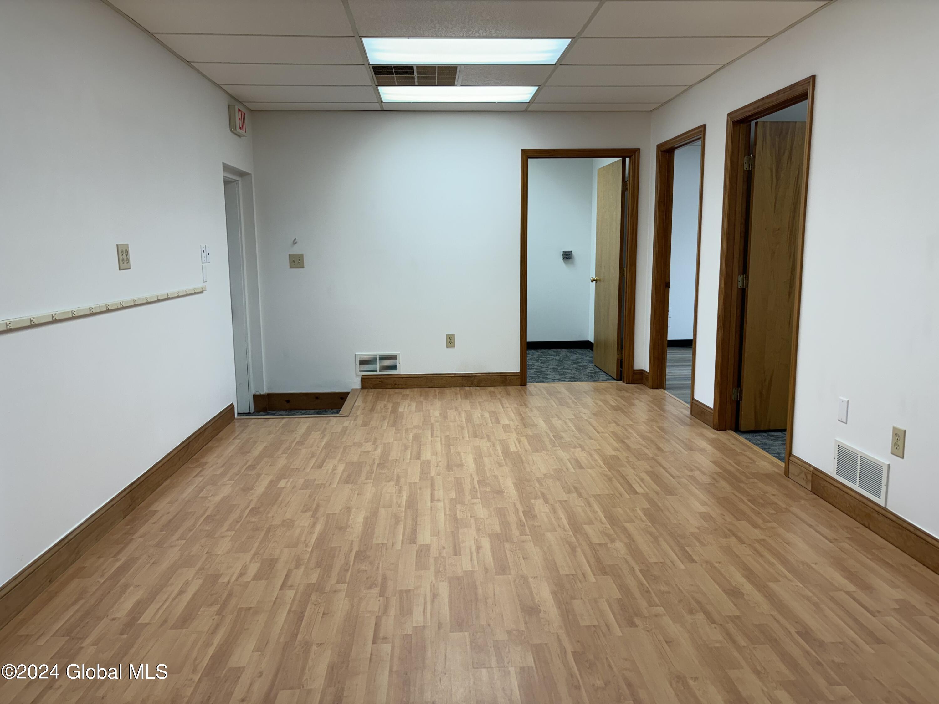 527 North Perry Street Johnstown, NY 12095 - Photo 12 of 46 IMG_2106