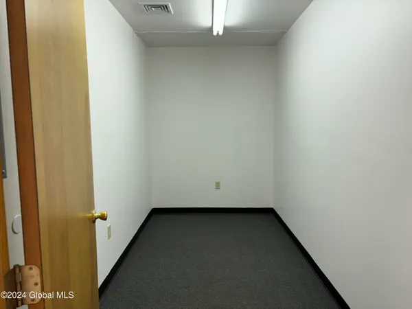 $279,000 | 527 North Perry Street, Johnstown, NY 12095