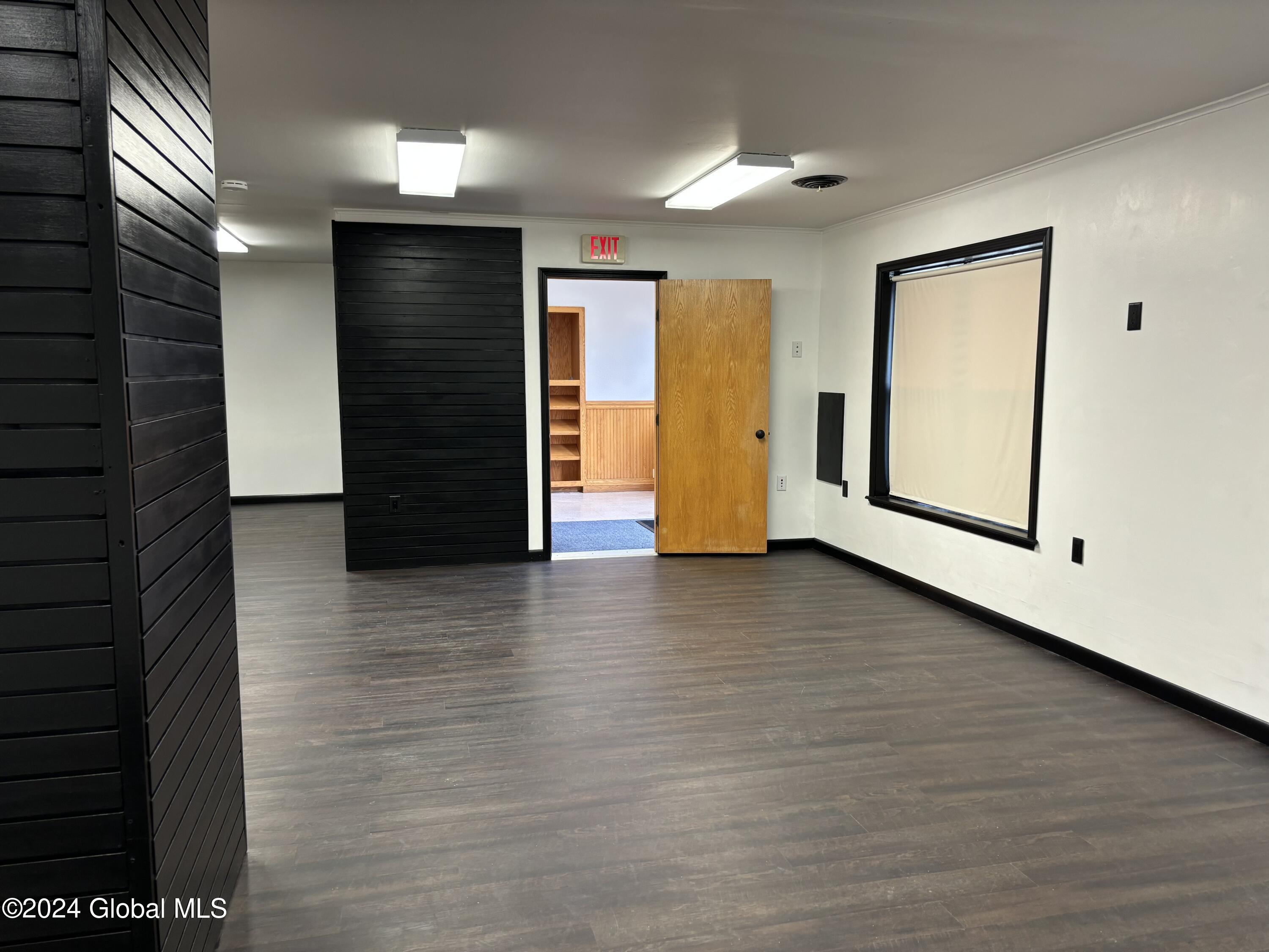 527 North Perry Street Johnstown, NY 12095 - Photo 26 of 46 IMG_2124