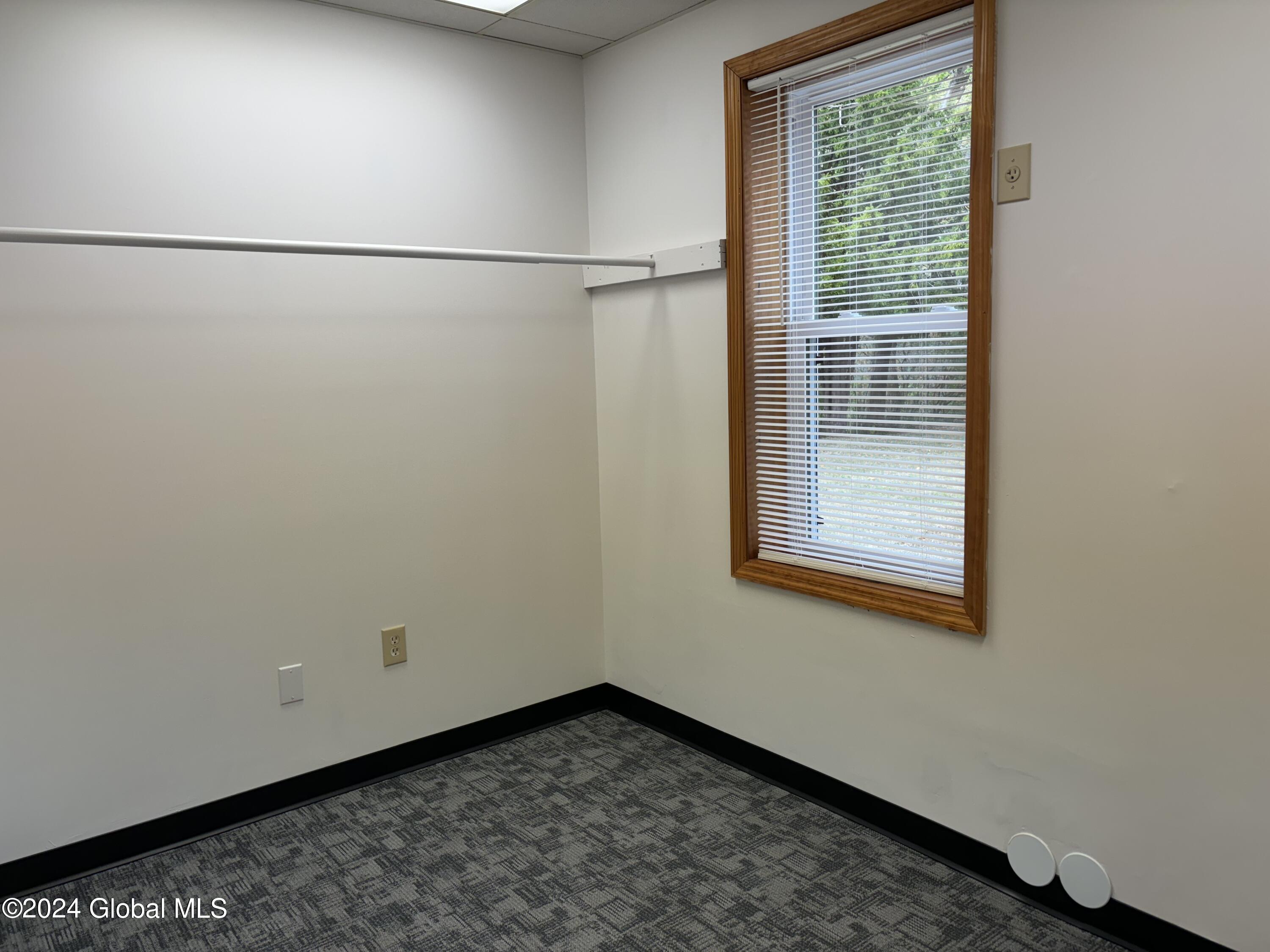 527 North Perry Street Johnstown, NY 12095 - Photo 9 of 46 IMG_2103