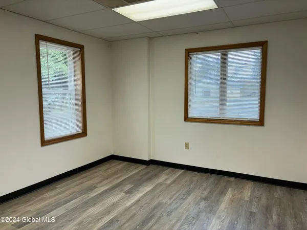 $279,000 | 527 North Perry Street, Johnstown, NY 12095