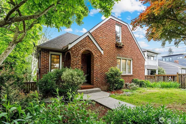 $1,299,950 | 6026 35th Avenue Northeast, Seattle, WA 98115