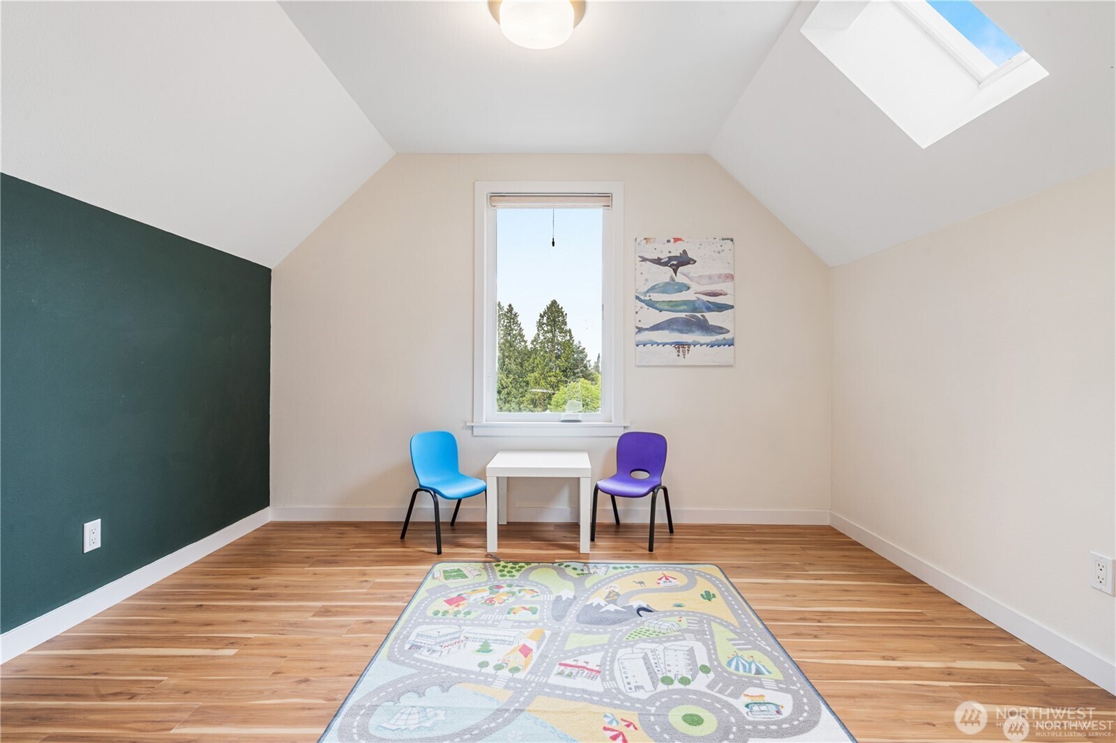 6026 35th Avenue Northeast Seattle, WA 98115 - Photo 18 of 34