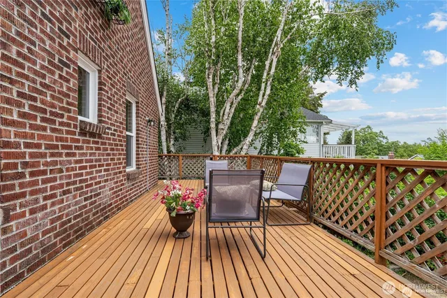 $1,299,950 | 6026 35th Avenue Northeast, Seattle, WA 98115