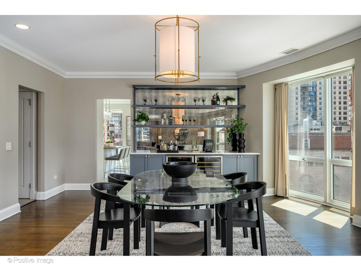 60 West Erie Street, Unit 601 Chicago, IL 60654 - Photo 4 of 33