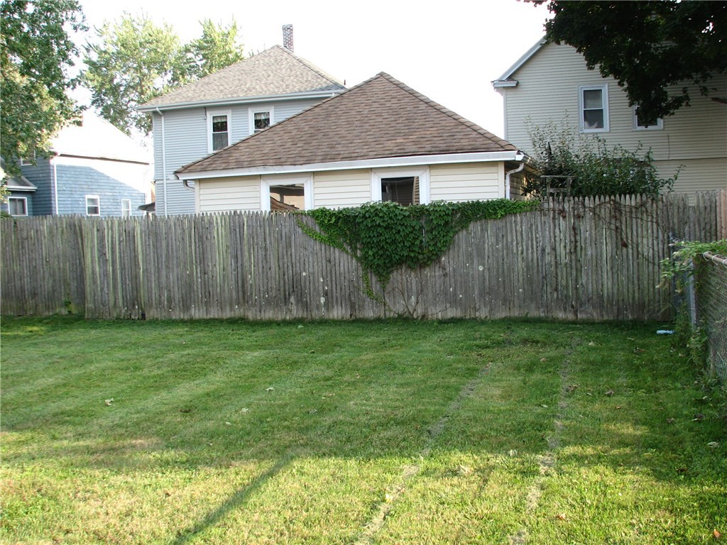 145 Chaplin Street Pawtucket, RI 02861 - Photo 4 of 22 Gallery Image 4